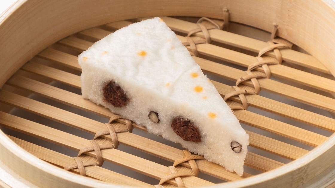 Red Bean Rice Cake in a steamer basket, close up